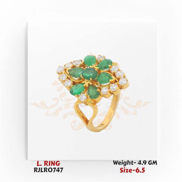 Emerald & White Cluster Ladies Ring – RJLR0747